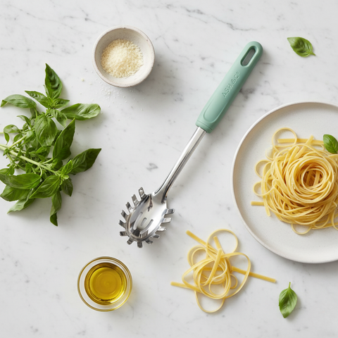 Pasta Turner